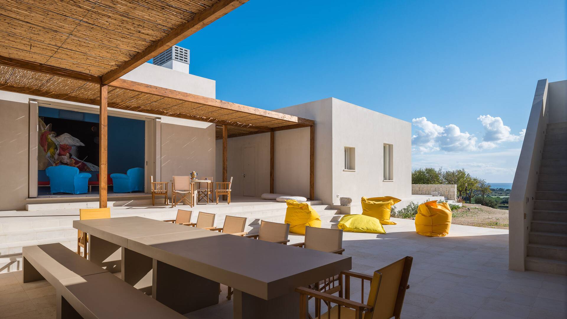 luxury villas for rent Noto