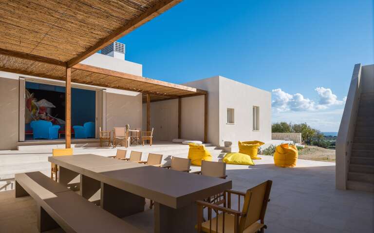luxury villas for rent Noto