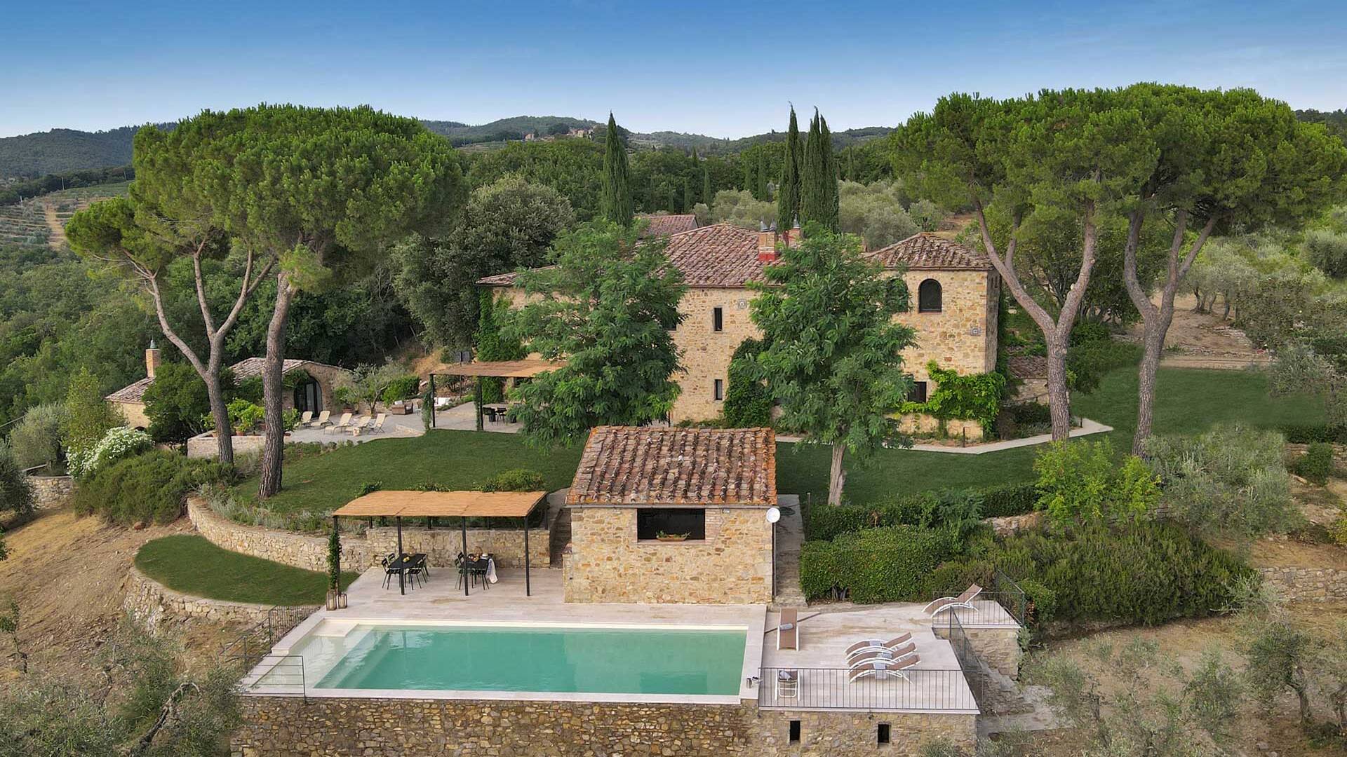 aerial view of luxury Tuscan villa Salice