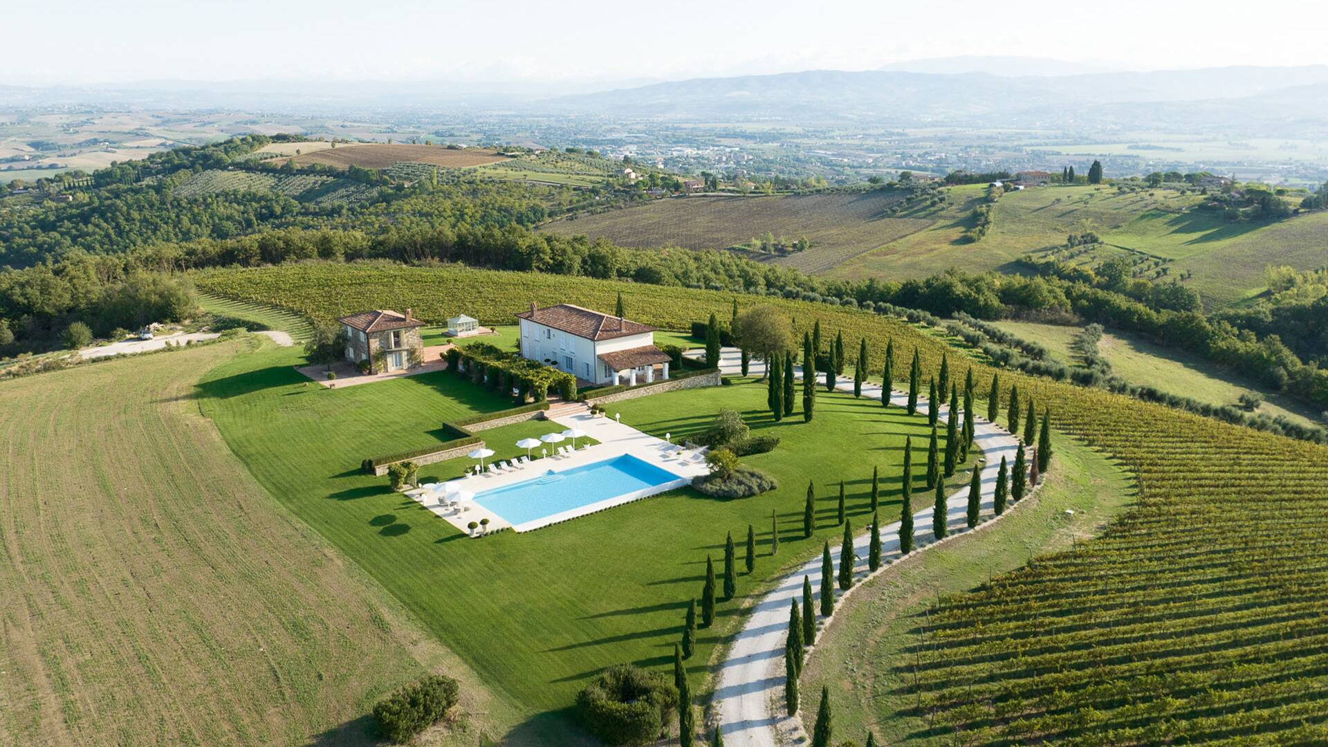 aerial view, luxury villa Fiordaliso, Umbria
