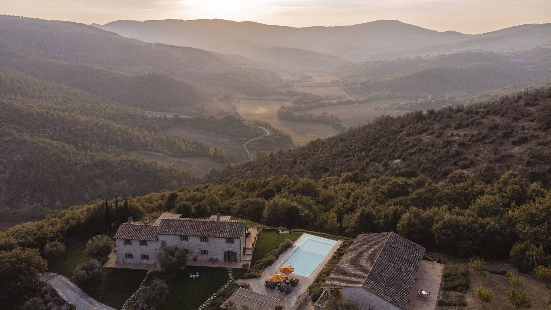 tranquil countryside around Villa Mastino