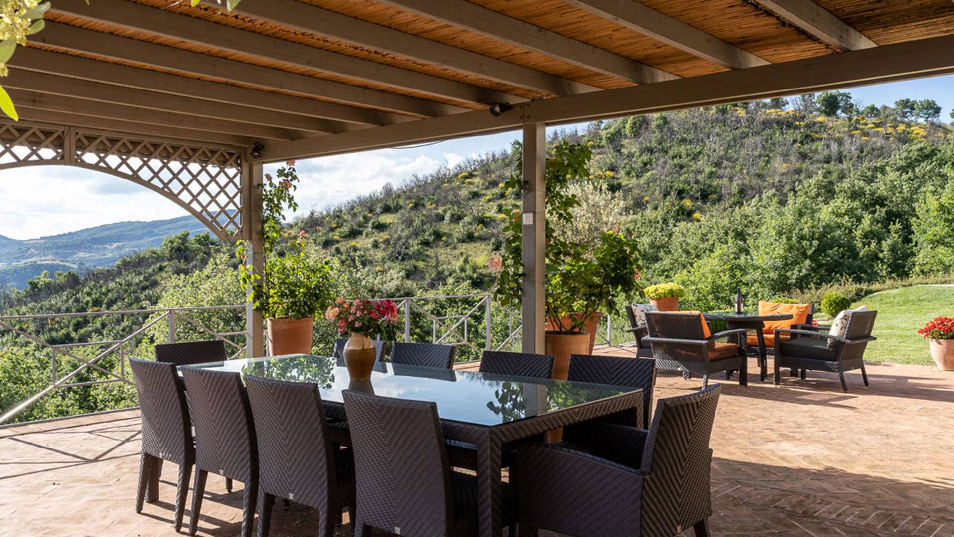 al fresco dining area