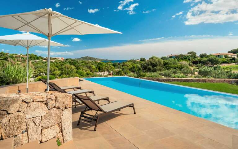 luxury rentals Sardinia