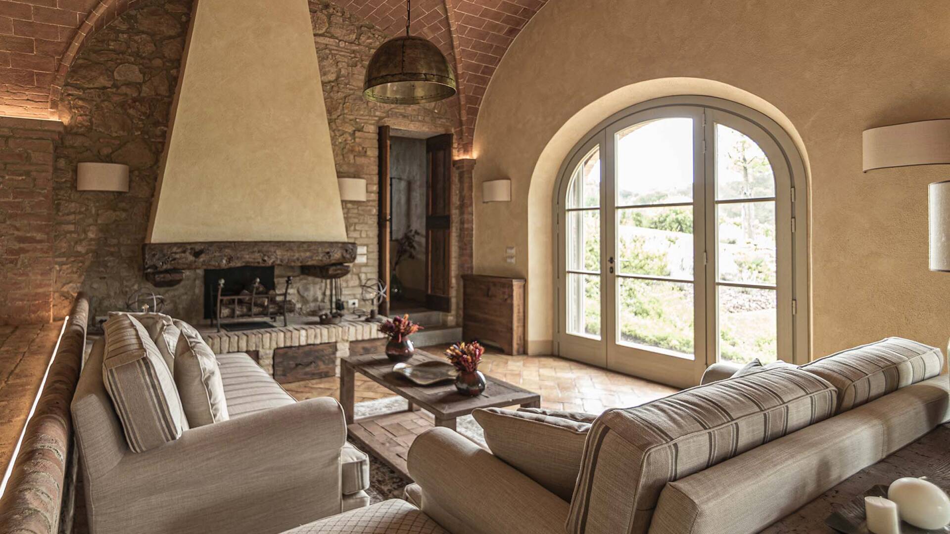 luxury villas in Italy