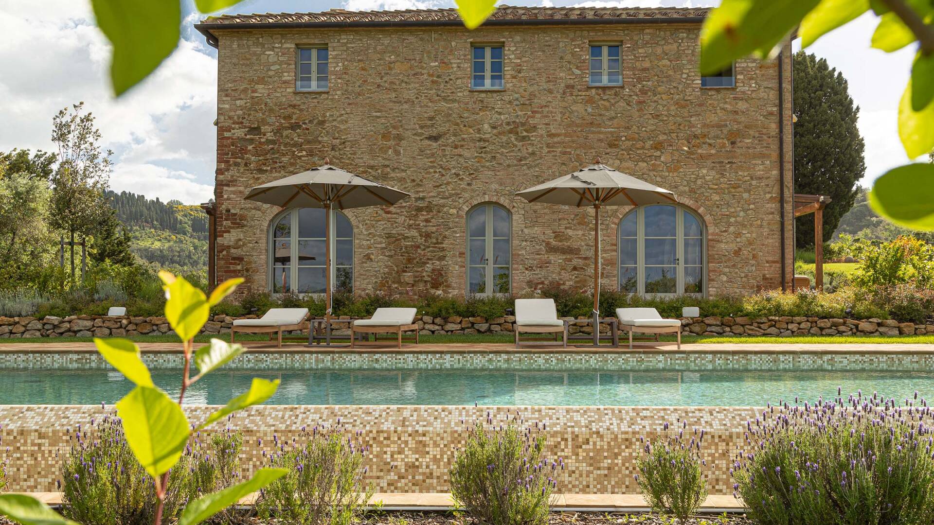 luxury villa rental in Tuscany