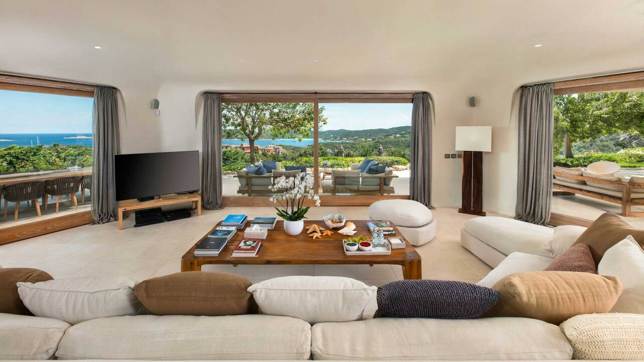 Luxury villa Abaco for rent in Sardinia, Porto Cervo Home In Italy