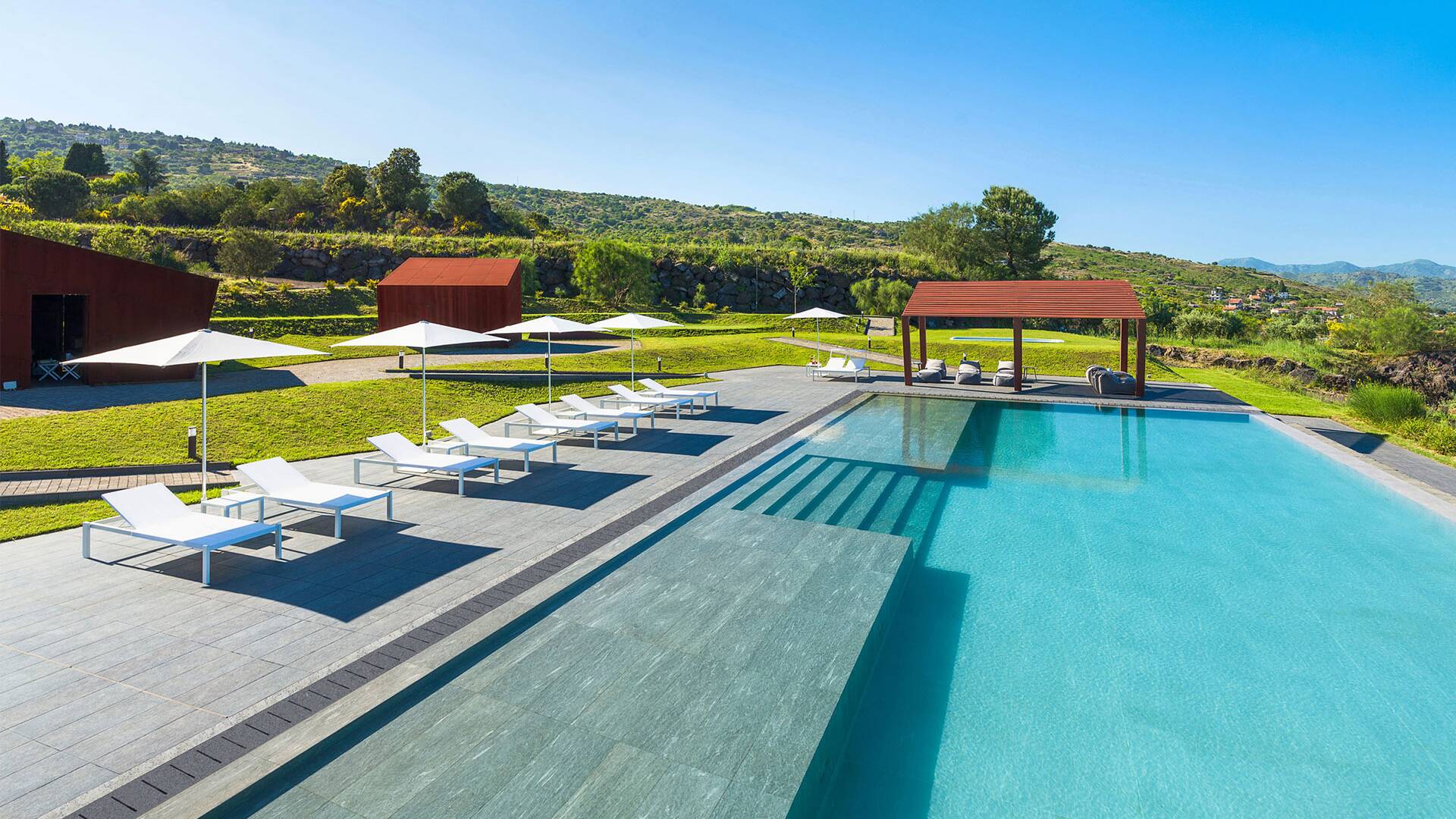 luxury heated swimming pool of Terra Contado