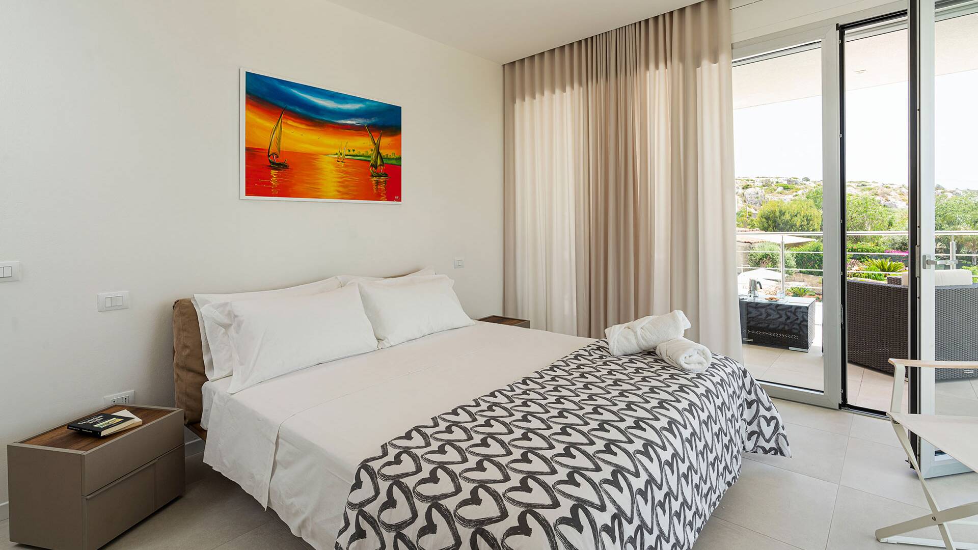 main villa, first floor bedroom 4