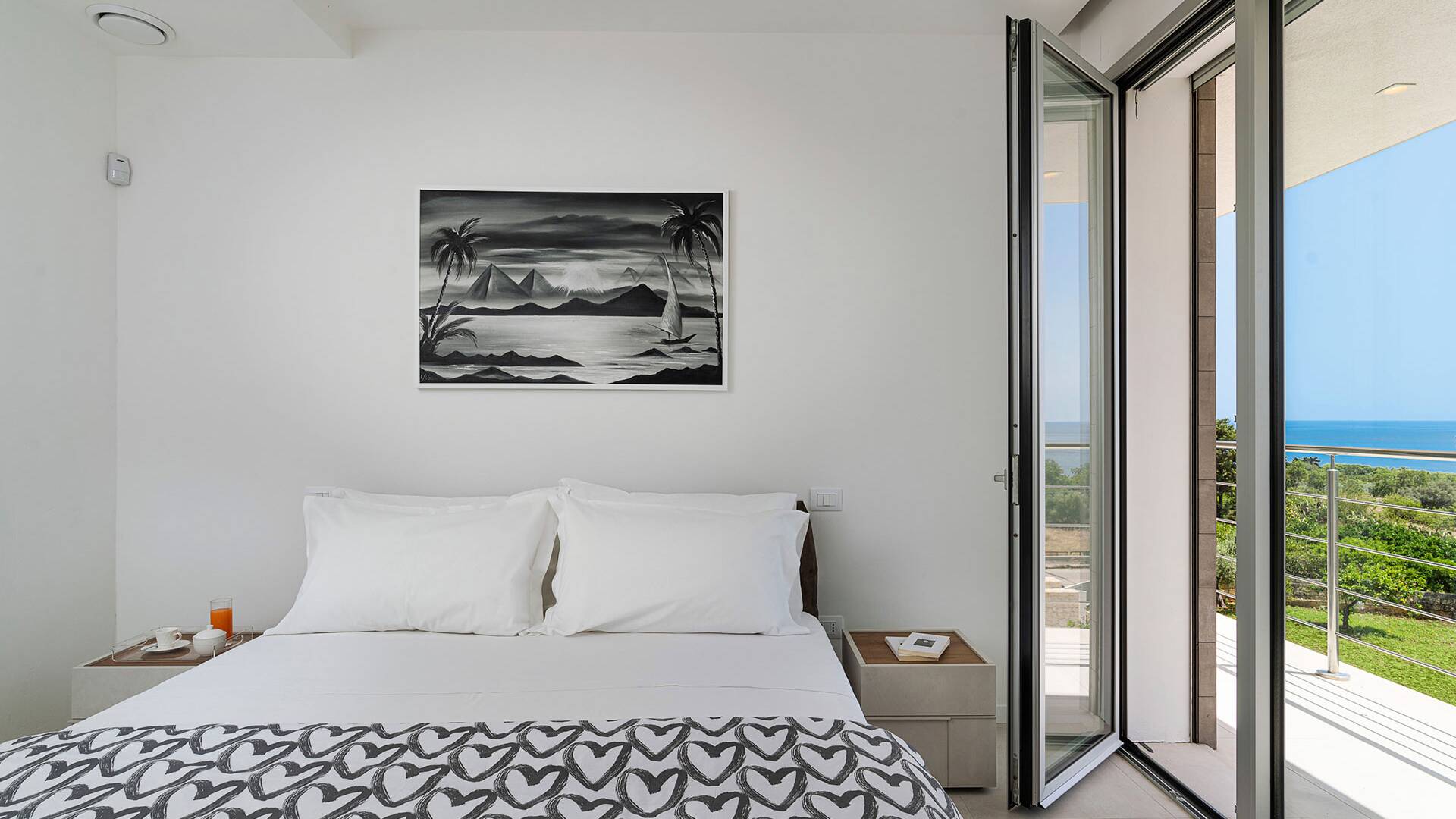 main villa, first floor bedroom 2