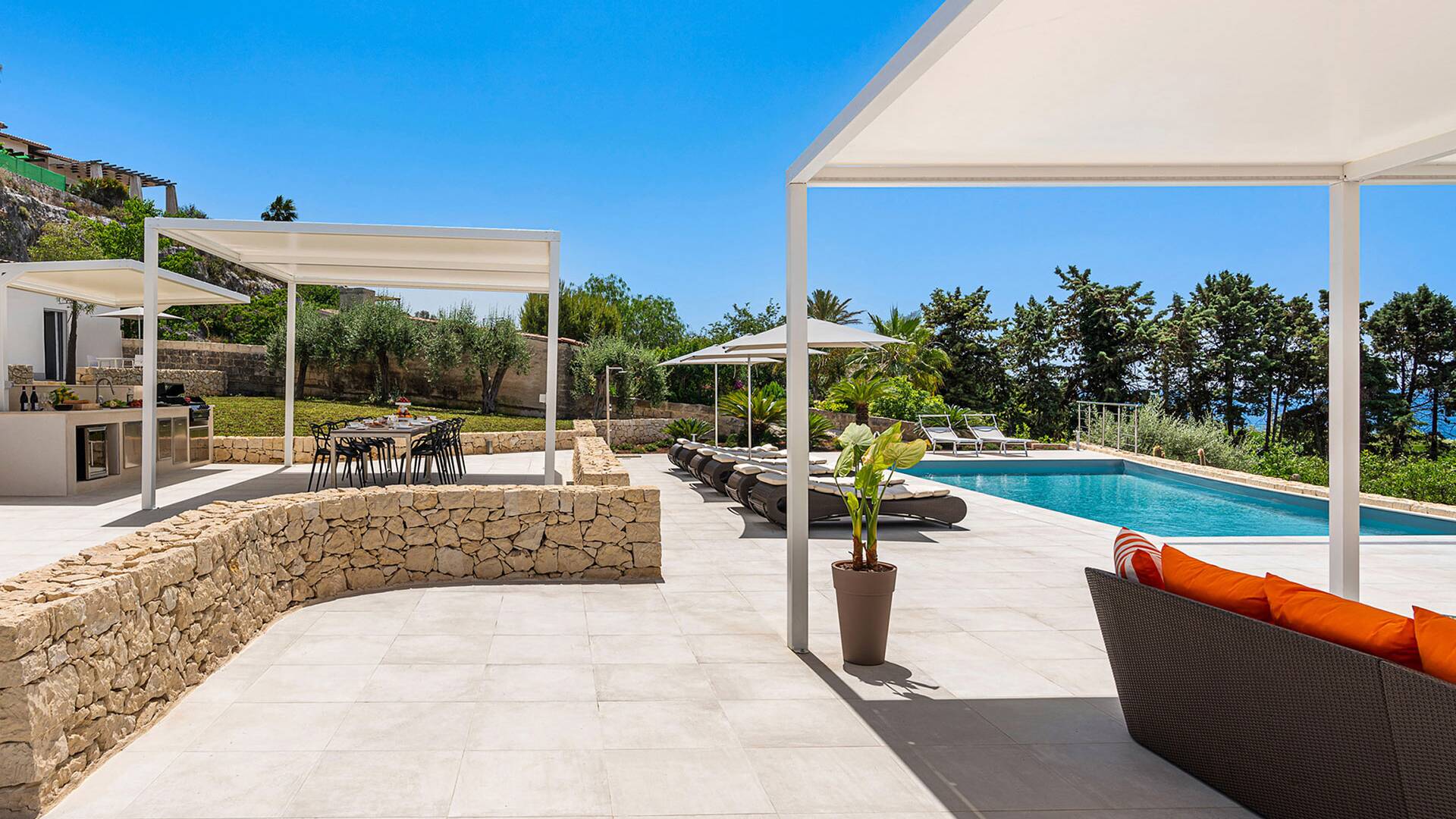 luxury villa Panecotti