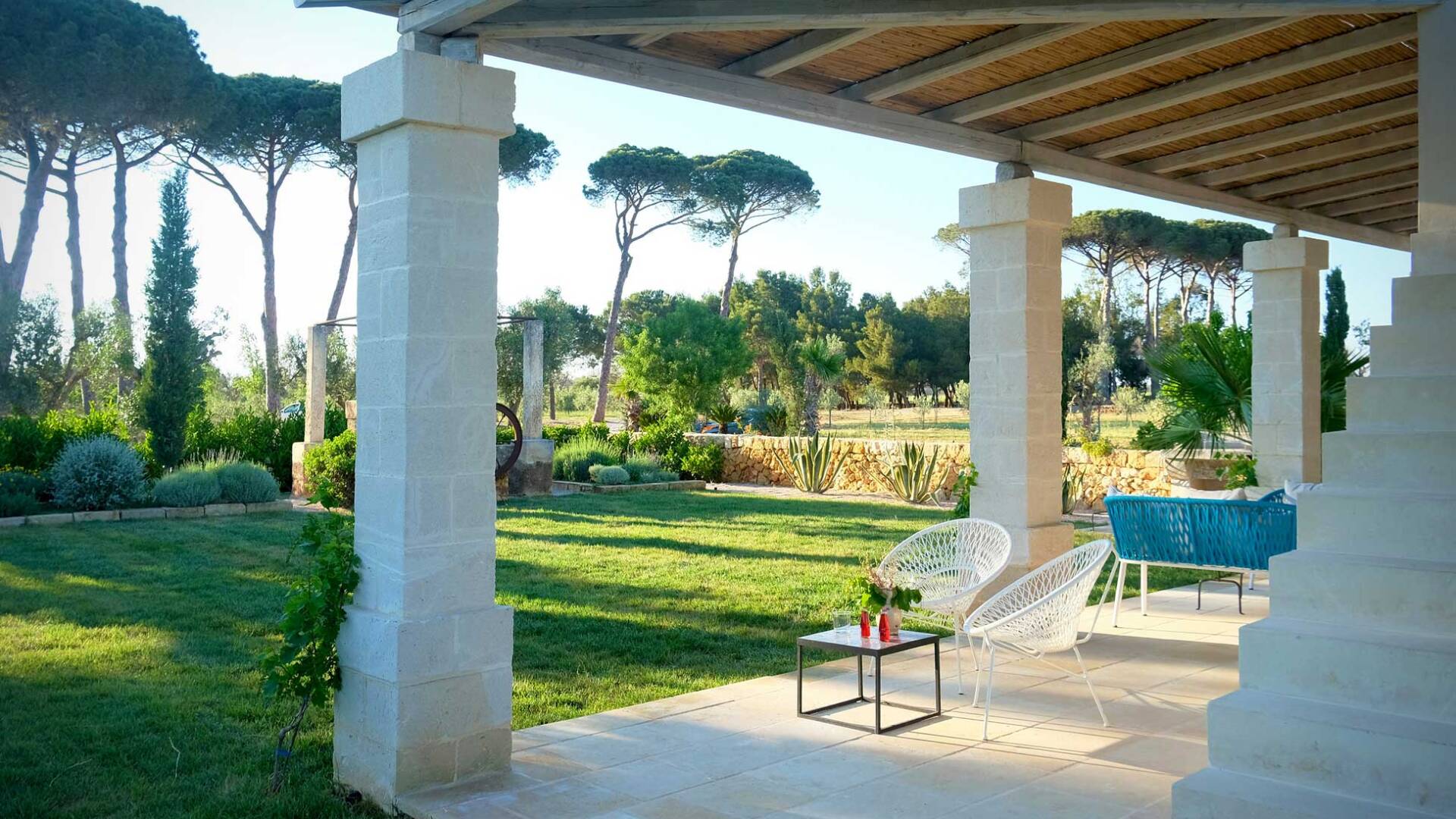 garden and sitting area