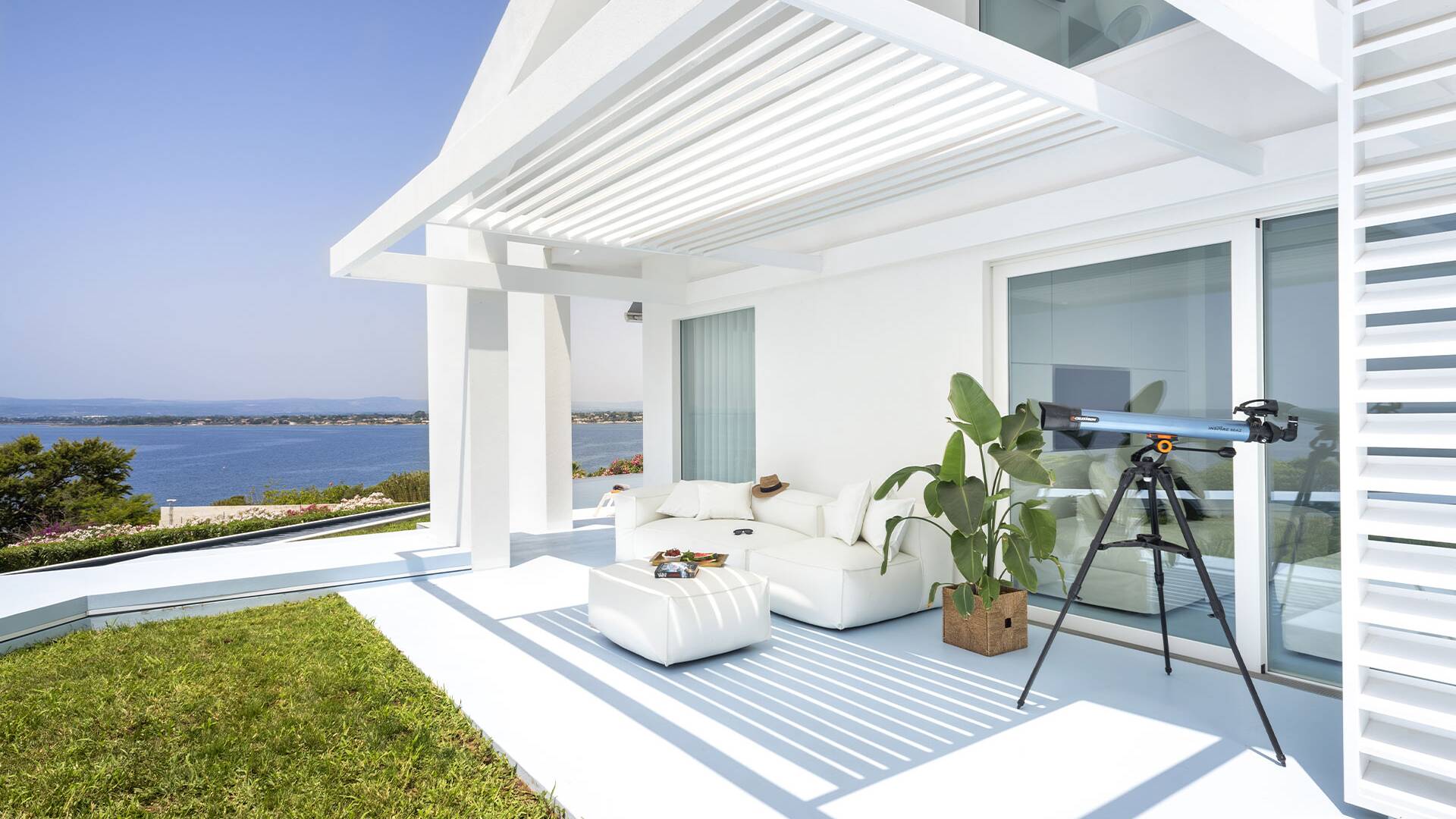 lounge area with sea view