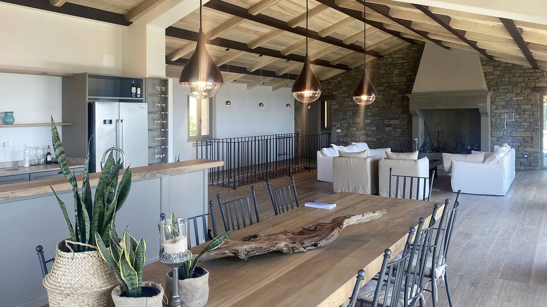 open space, dining area