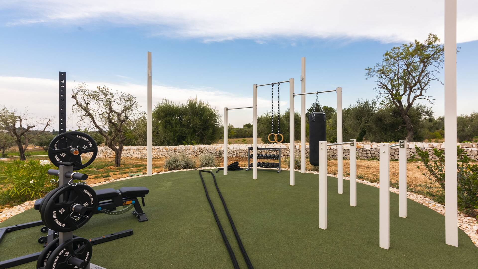 outdoor gym equipment