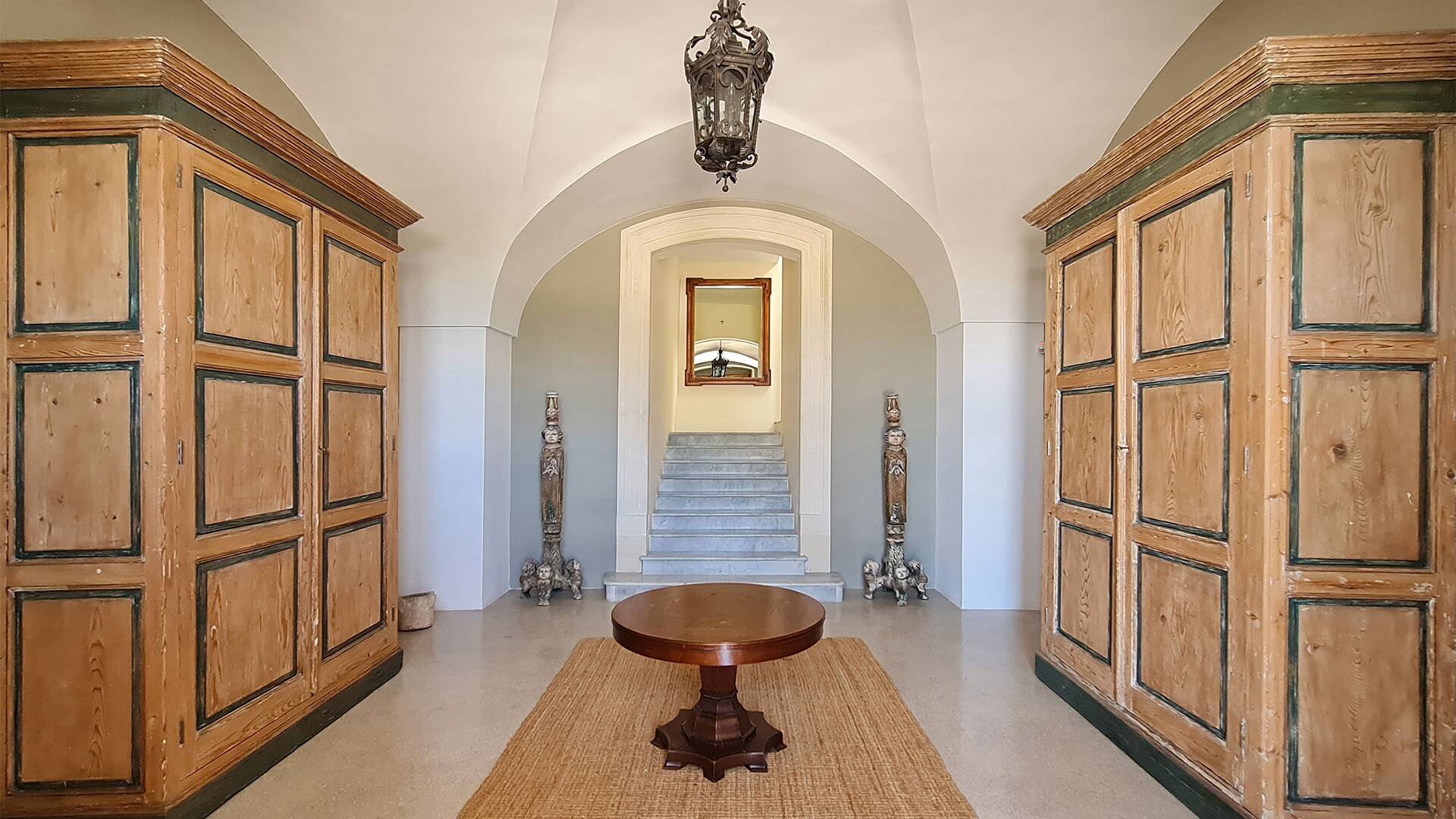 entrance hall