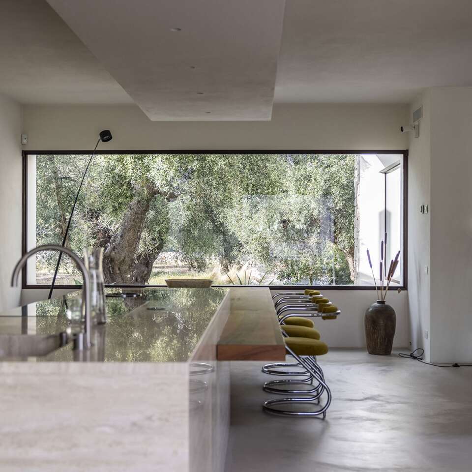 marble kitchen counter with stools