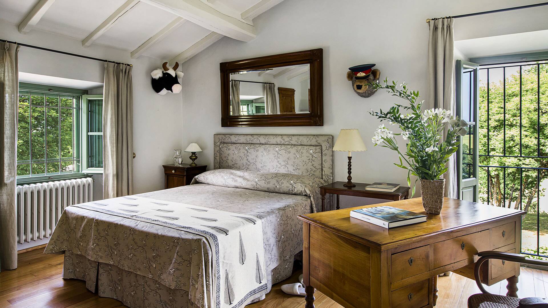 luxury double bedroom