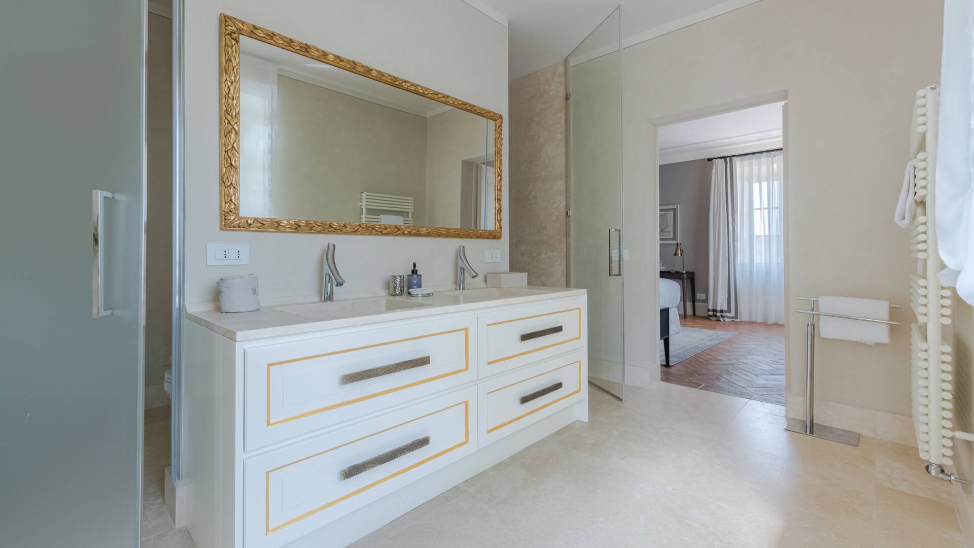 Suite Raffaello, en suite bathroom