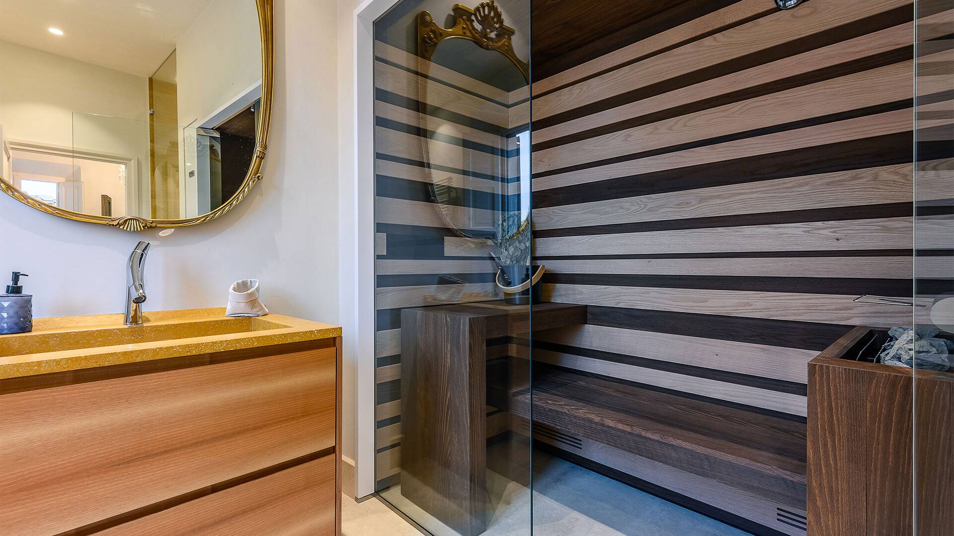 en suite bathroom with sauna