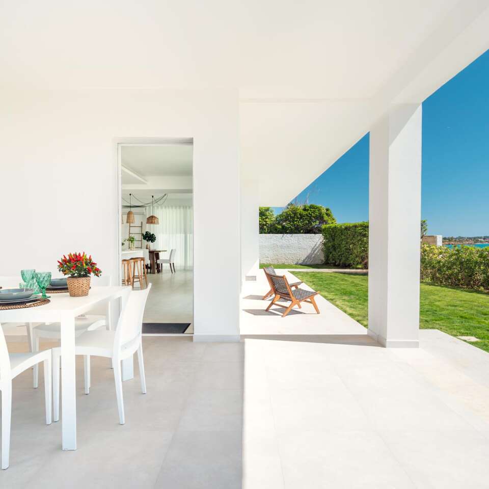 lovely pergola with sea view