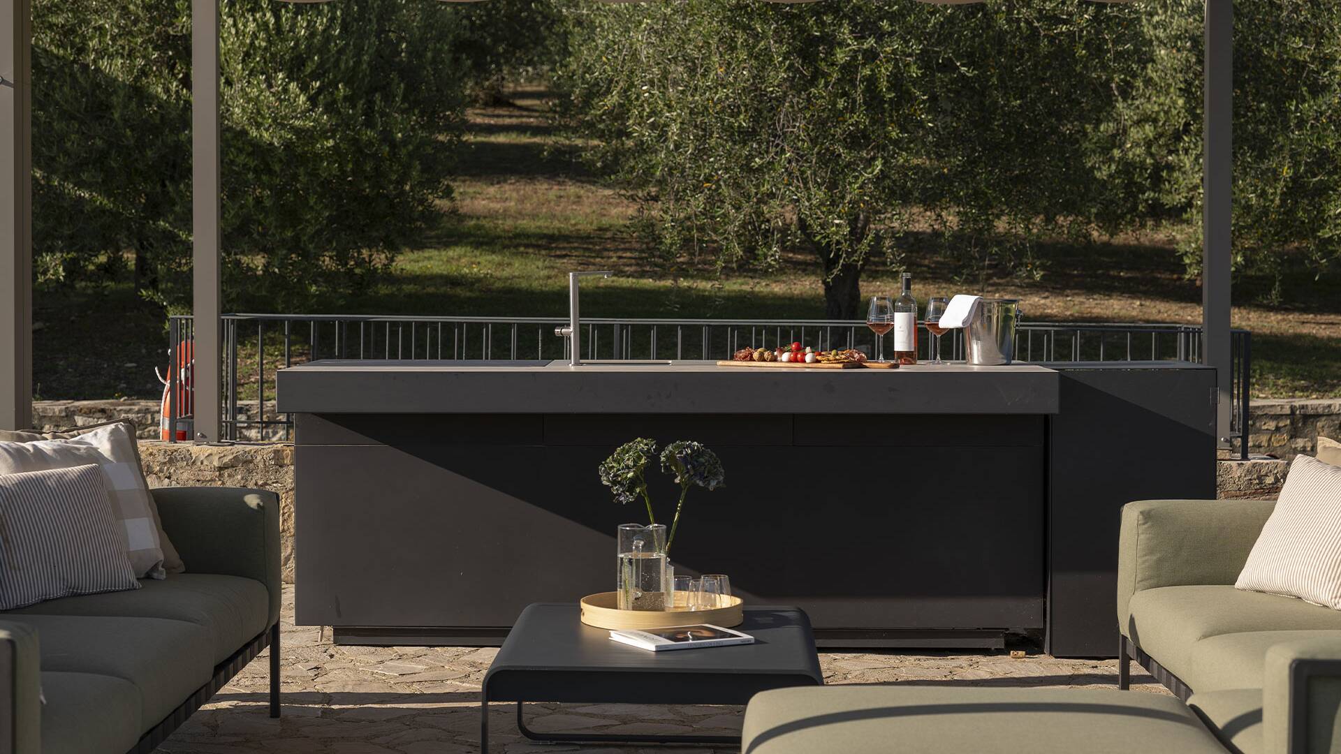 outdoor lounge area 