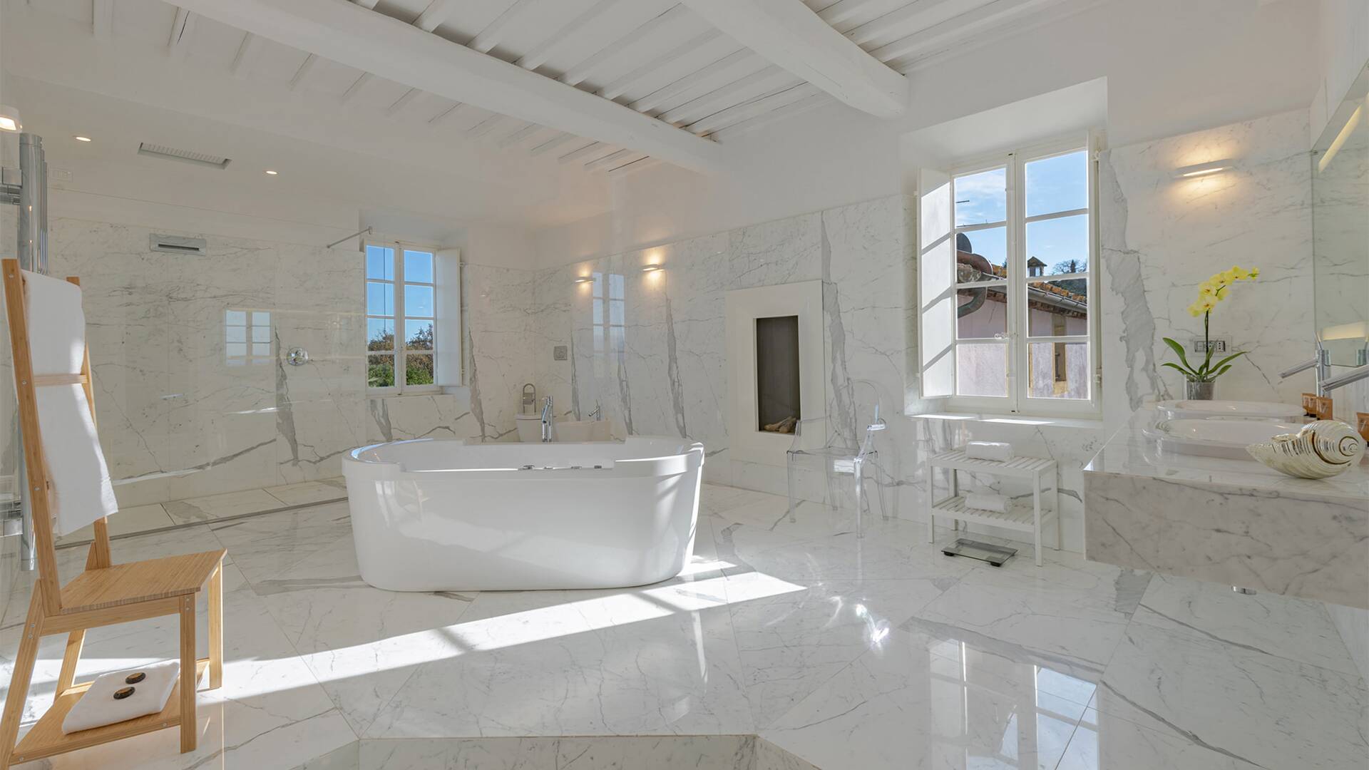 en suite bathroom