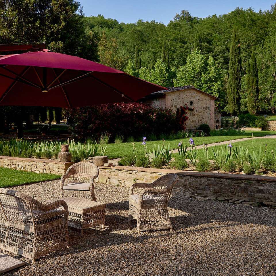 covered sitting area