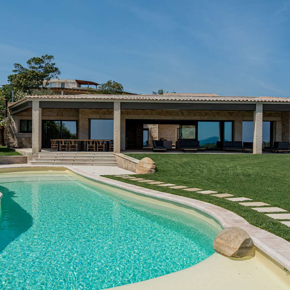 front view luxury villa Libeccio, Sardinia
