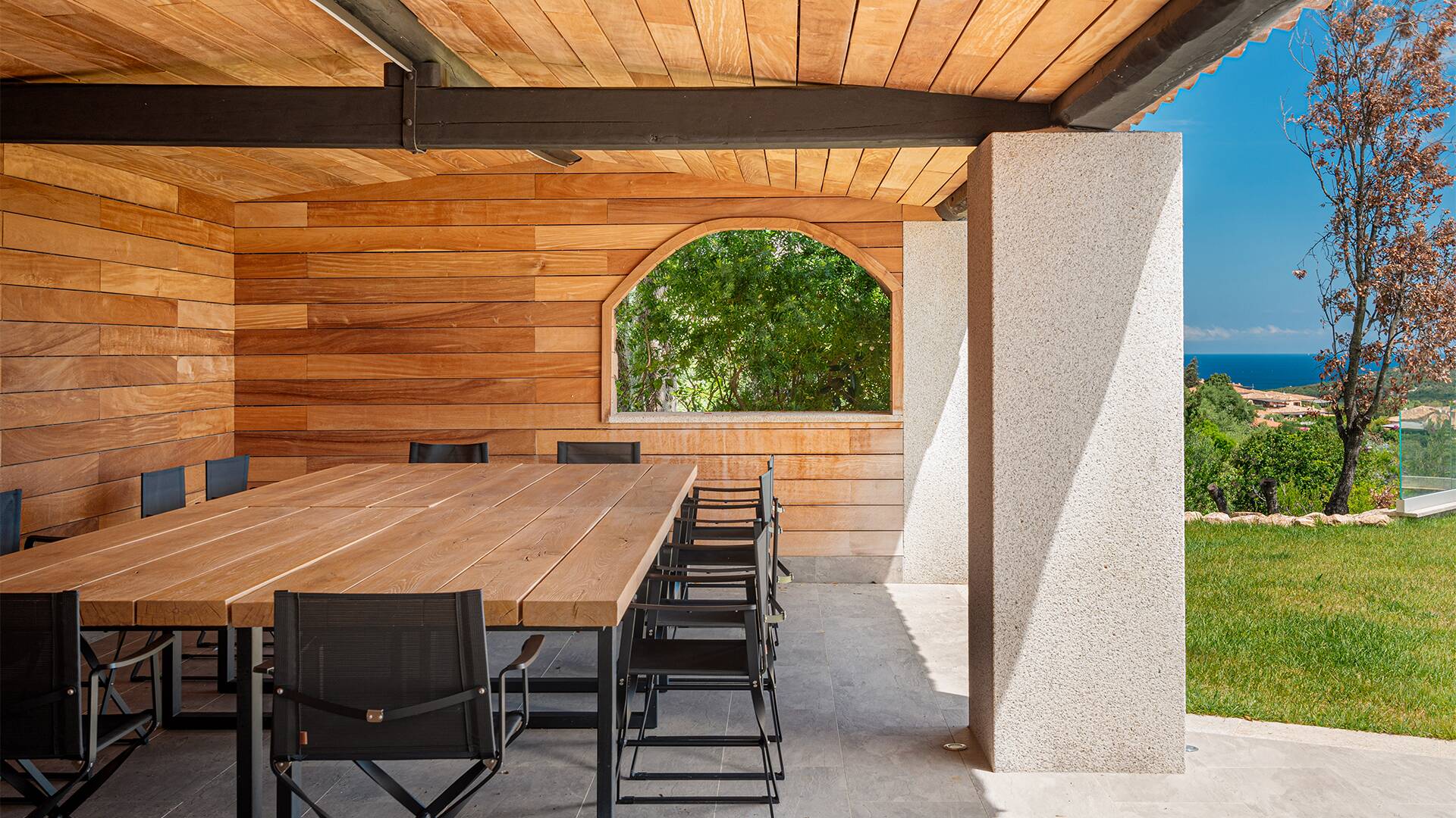 al fresco dining area