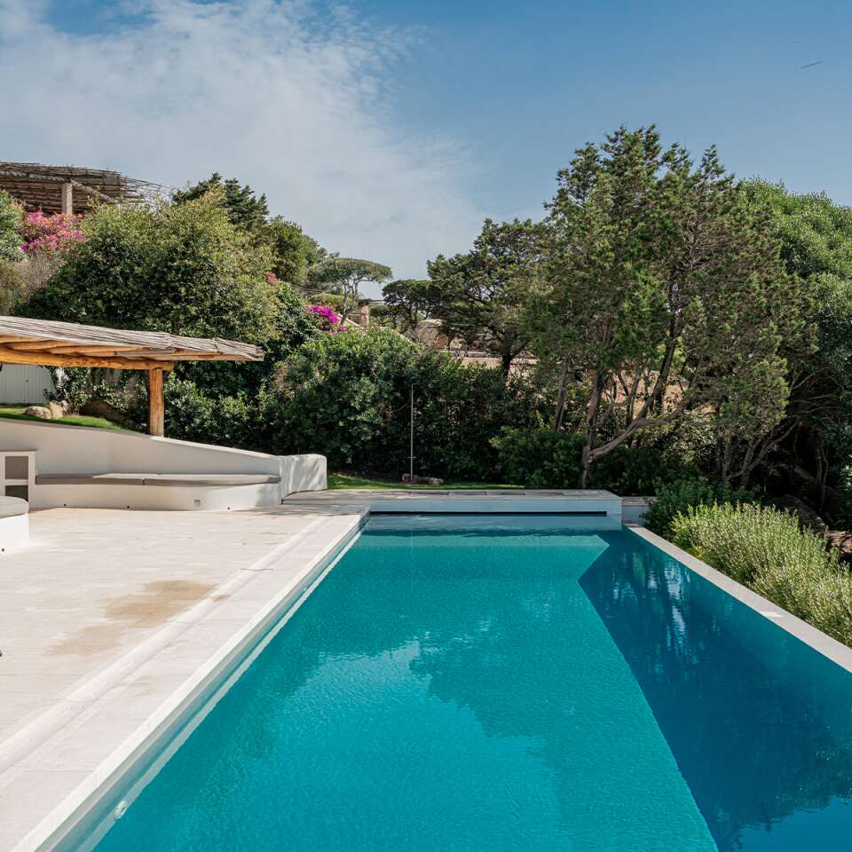 private infinity swimming pool