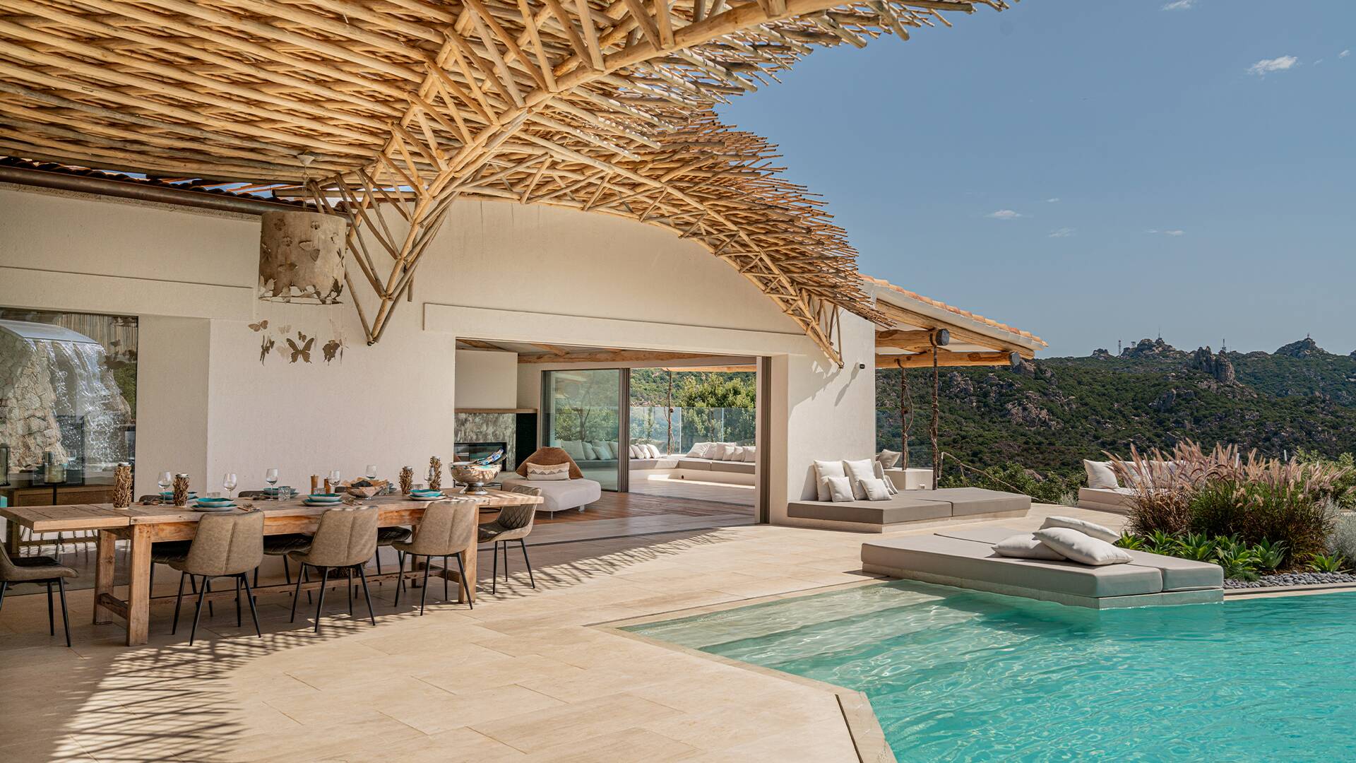 covered al fresco dining area