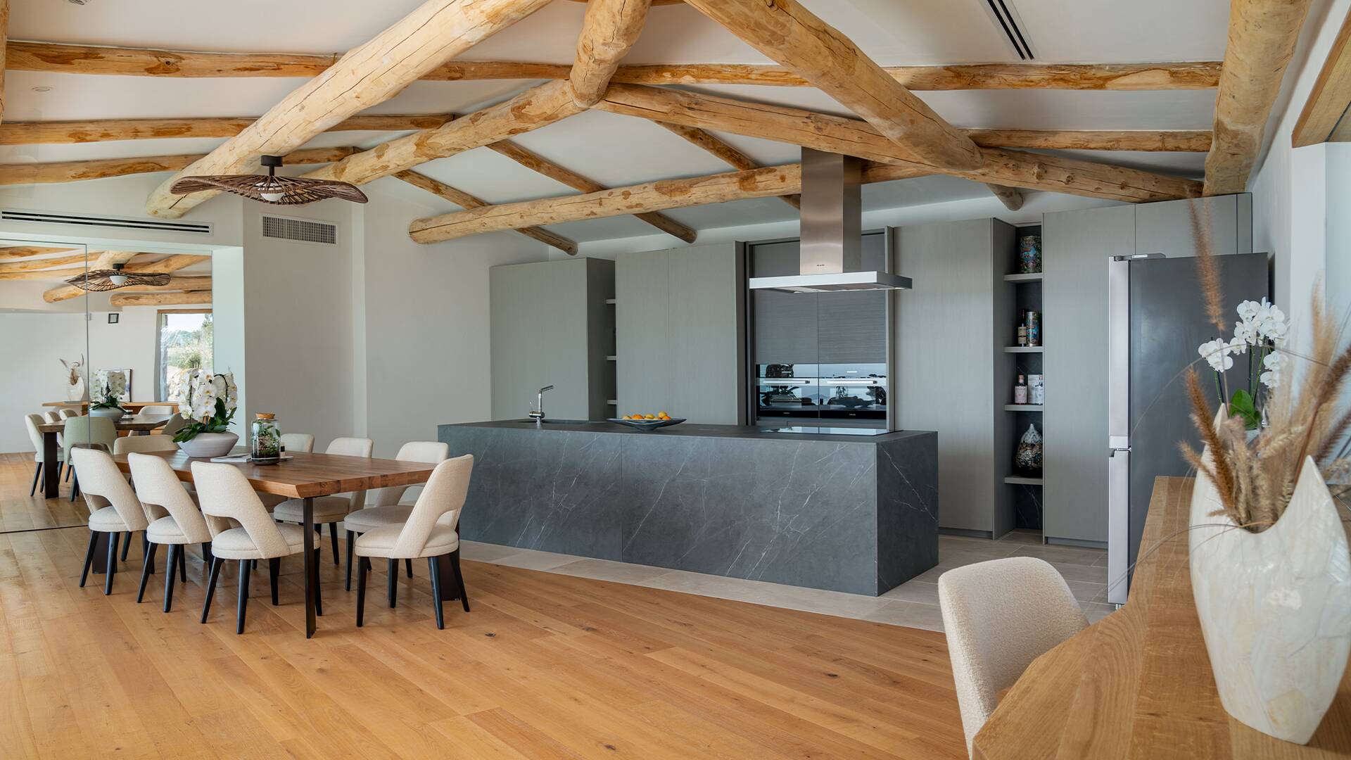 dining area and fully-equipped modern kitchen