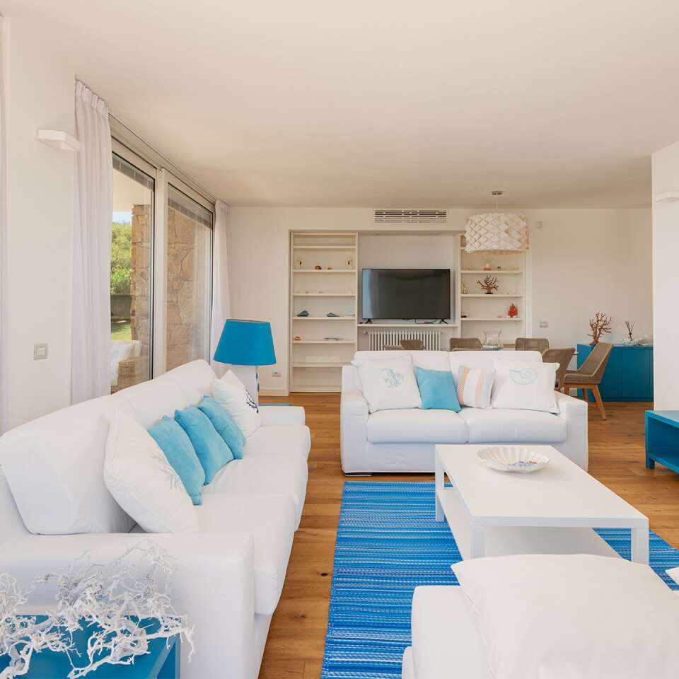 living room with French windows and direct access to pergola