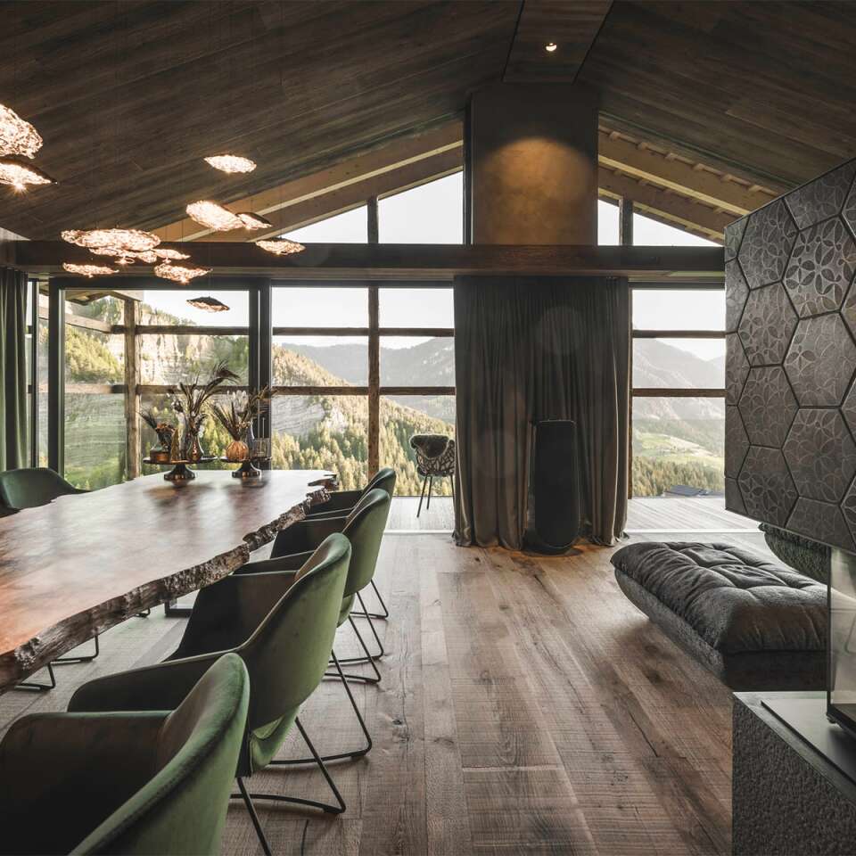 glamorous dining area with mountain view