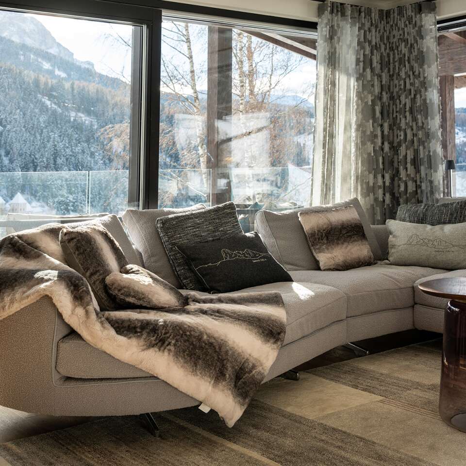 luxury Chalet Sambuco for rent in the Italian Alps