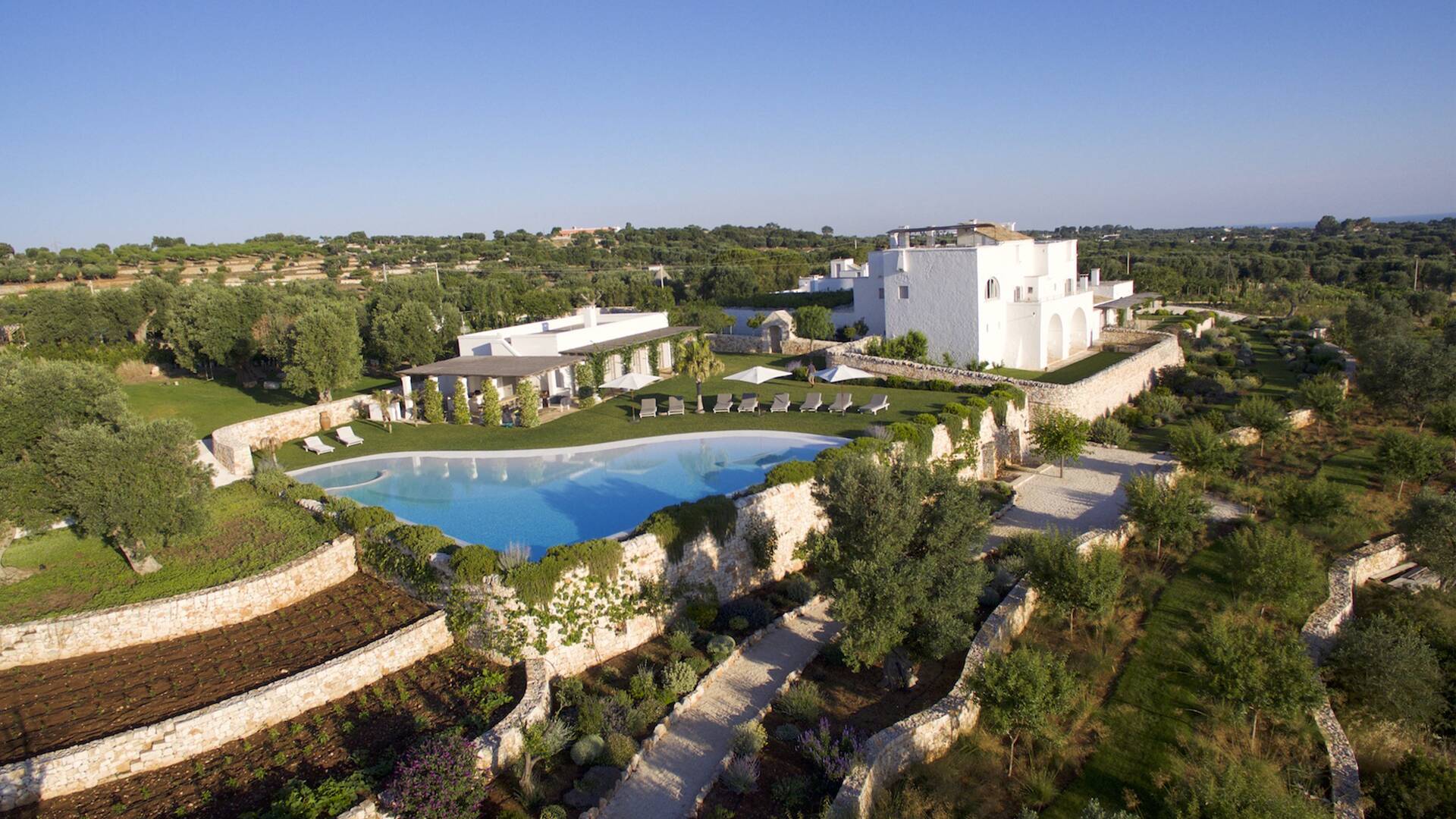 luxury villa Masseria Pepita for rent in Puglia