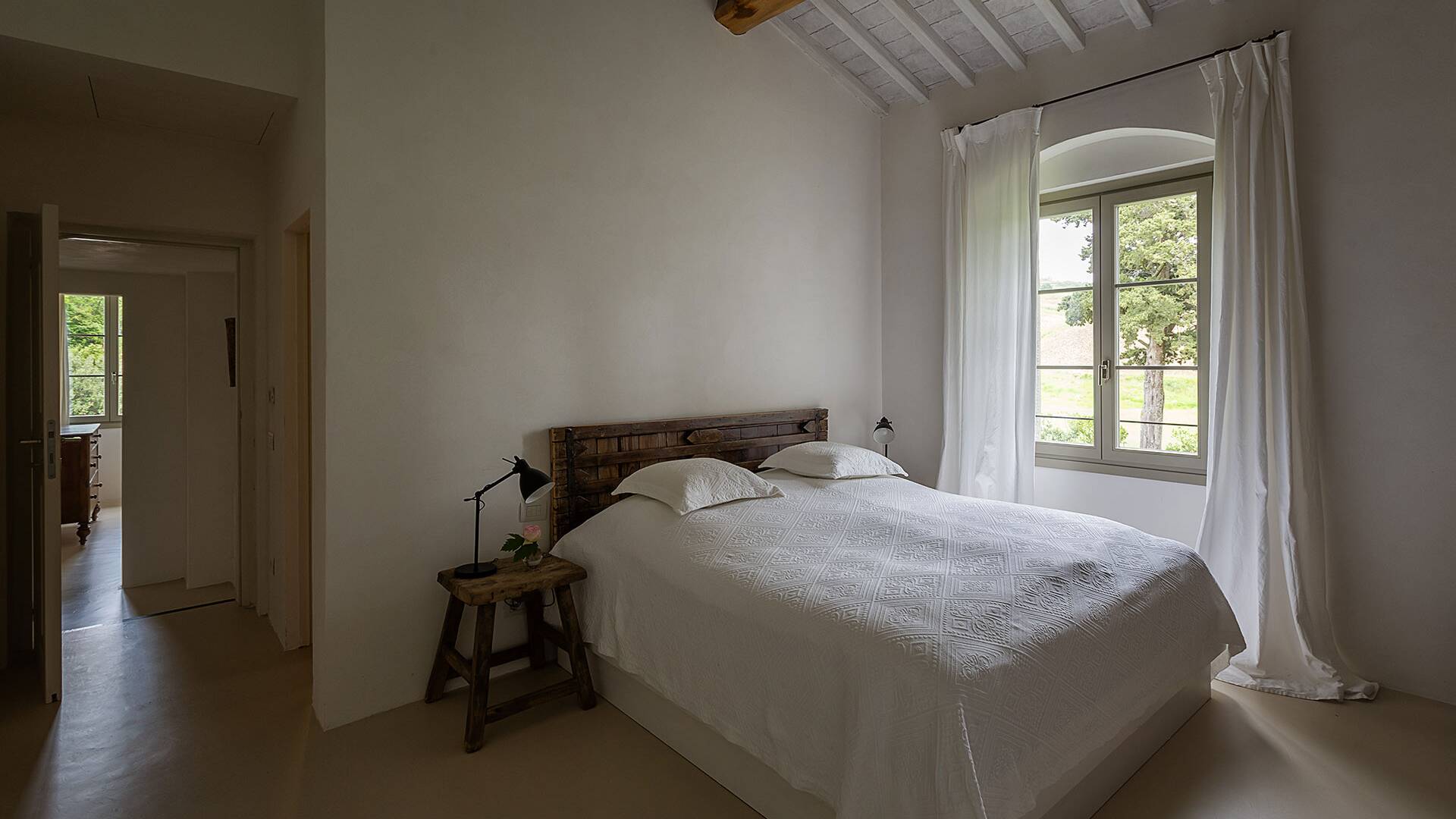 main villa, first floor, double bedroom with en suite bathroom
