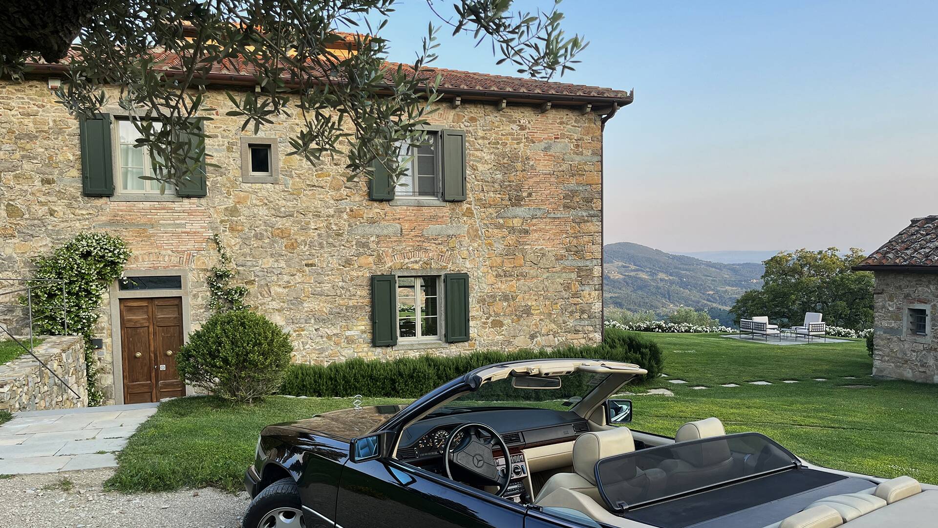 luxury villa Pratolino for weekly rentals
