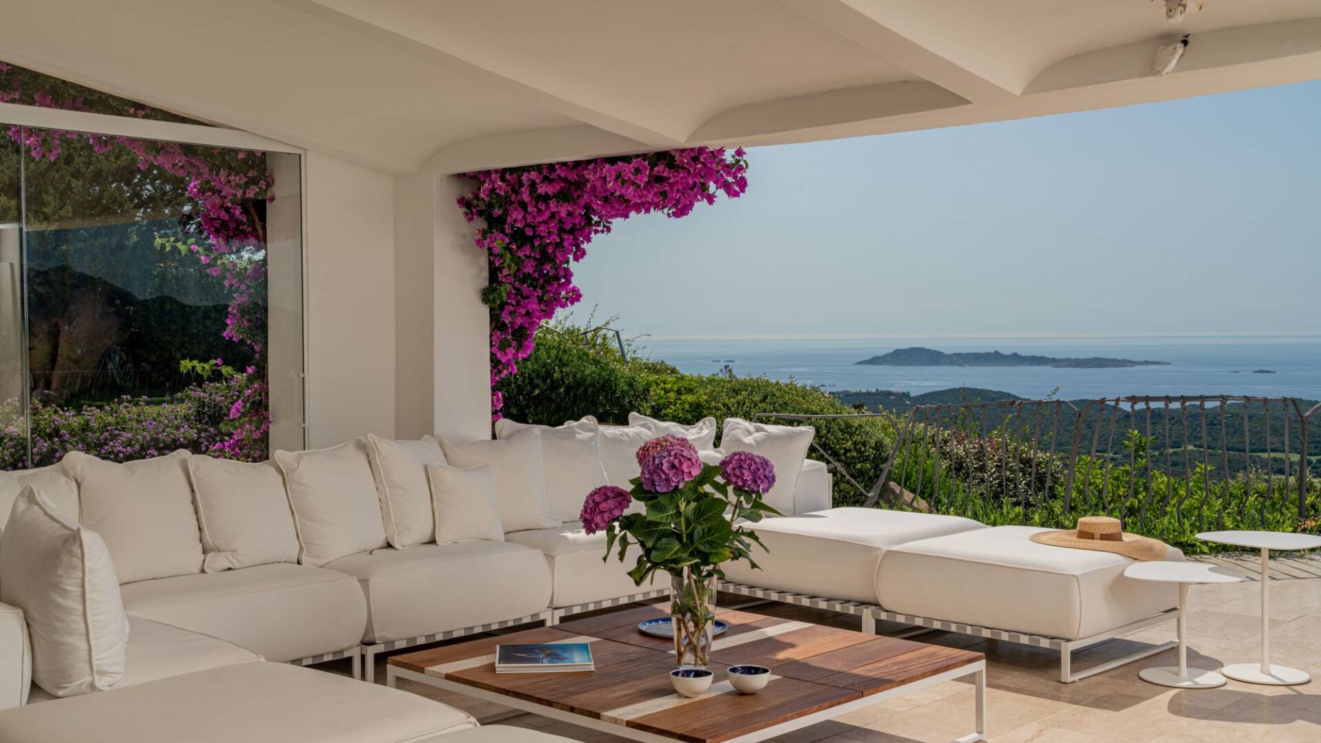 outdoor covered terrace with sea view