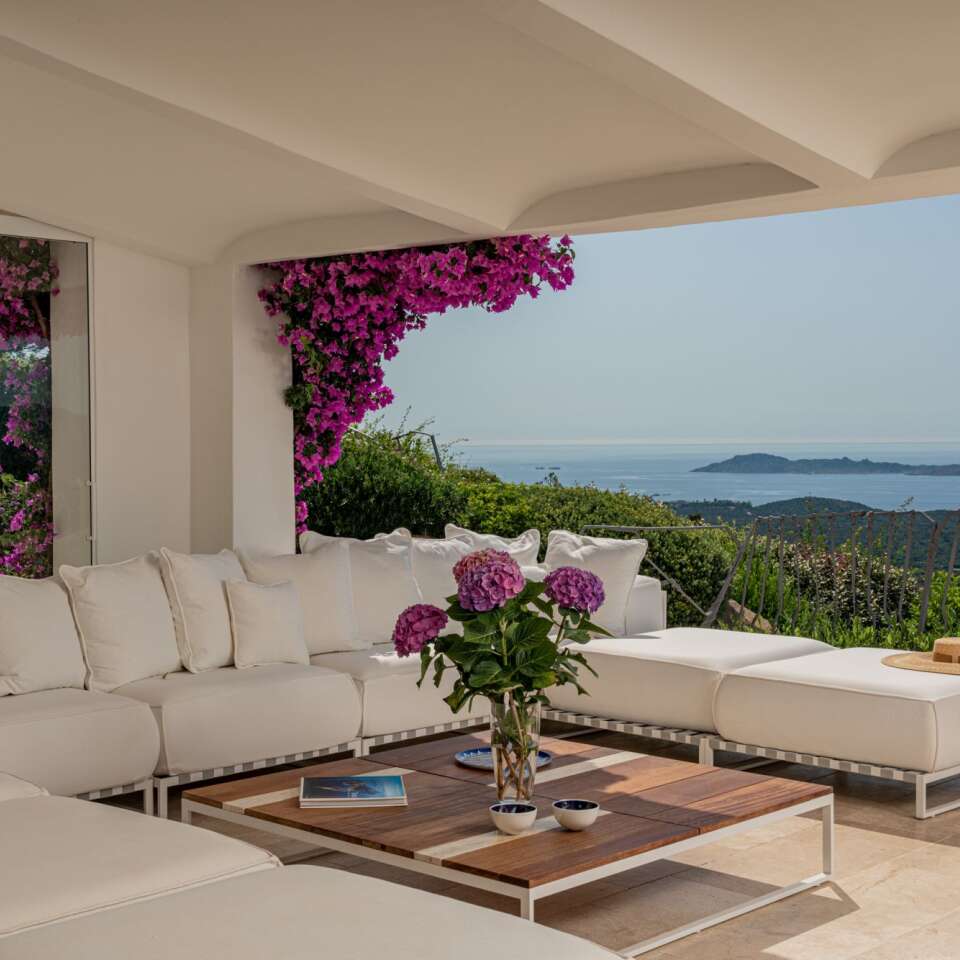 outdoor covered terrace with sea view
