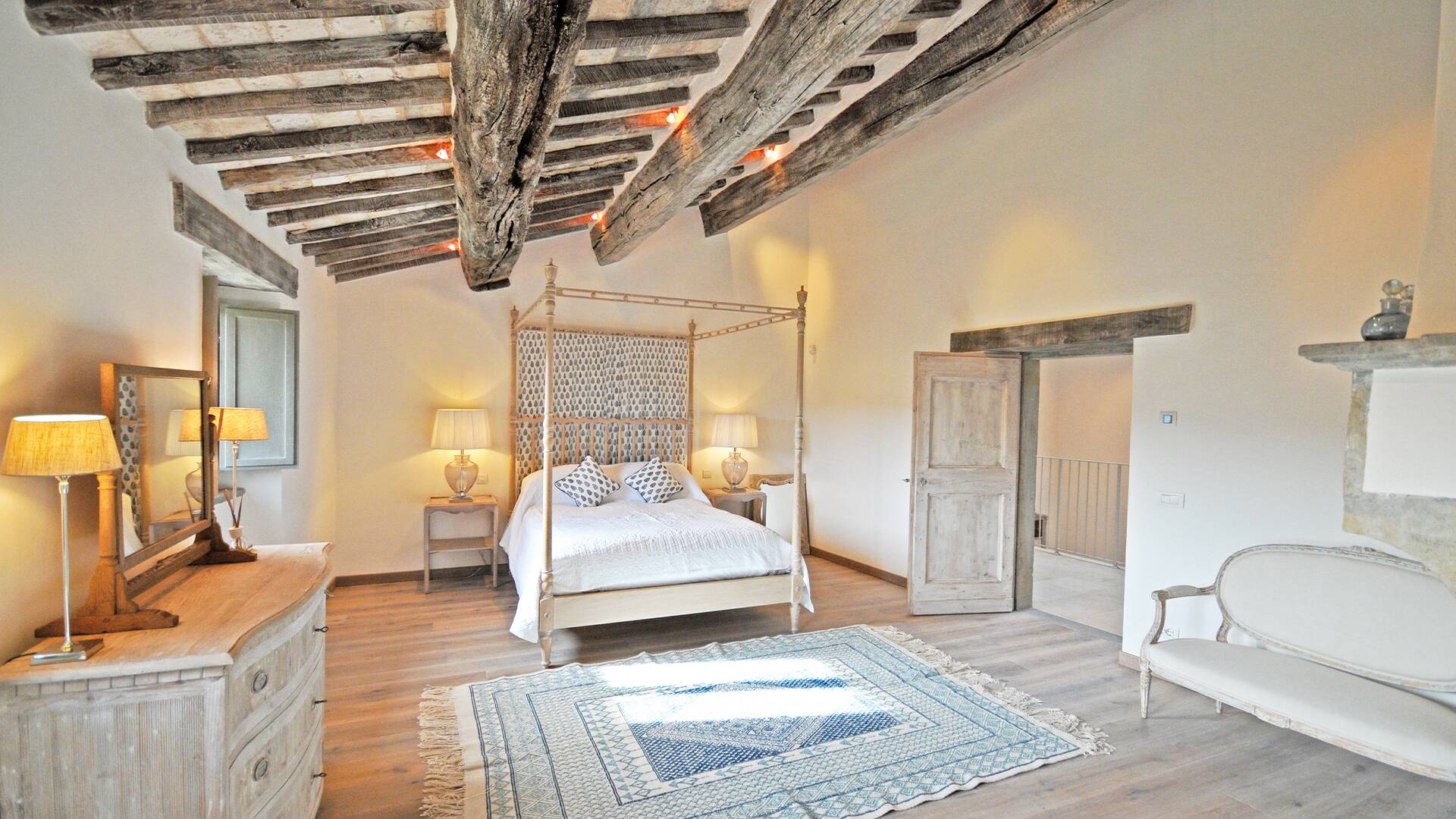 main villa, double bedroom