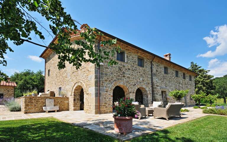 luxury villa Monteverde for rent in Umbria