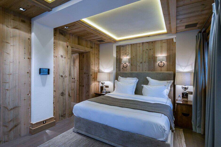 luxury double bedroom