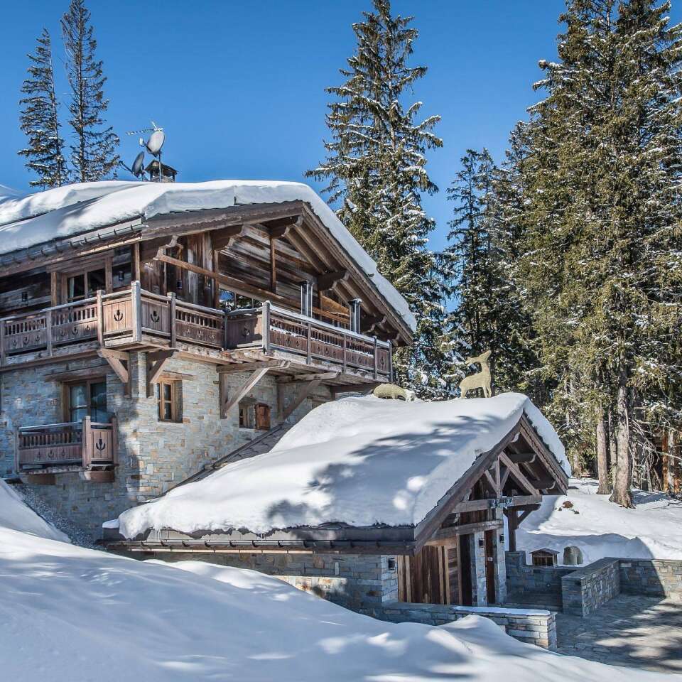 luxury Chalet Ébène for rent in Courchevel, French Alps