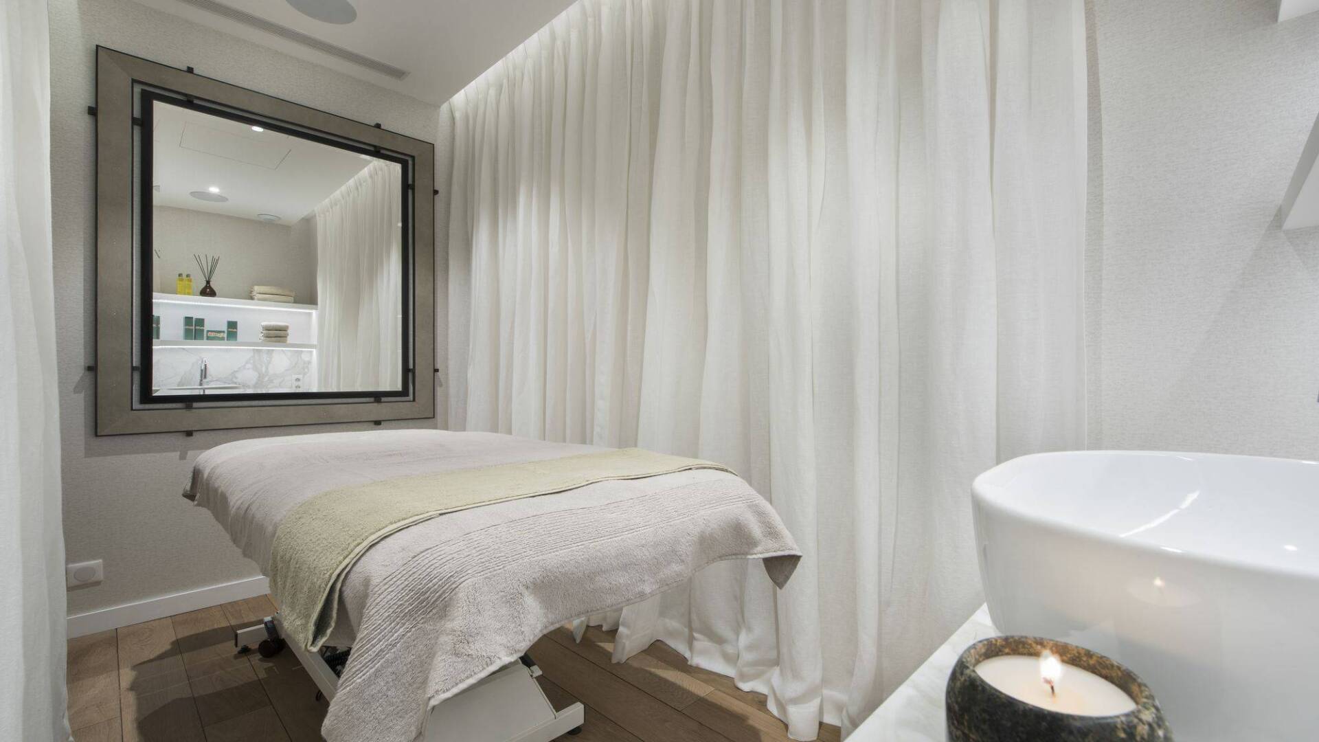 massage room