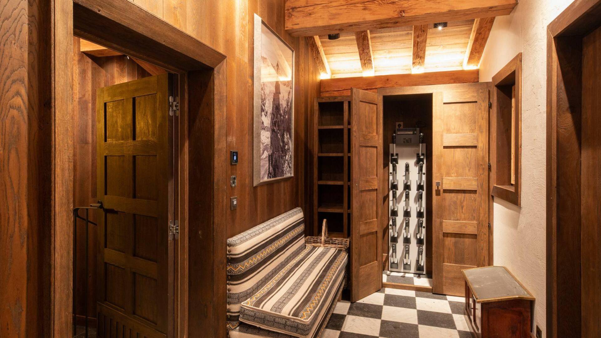 luxury Chalet Aulnes for rent in Val d'Isère, French Alps