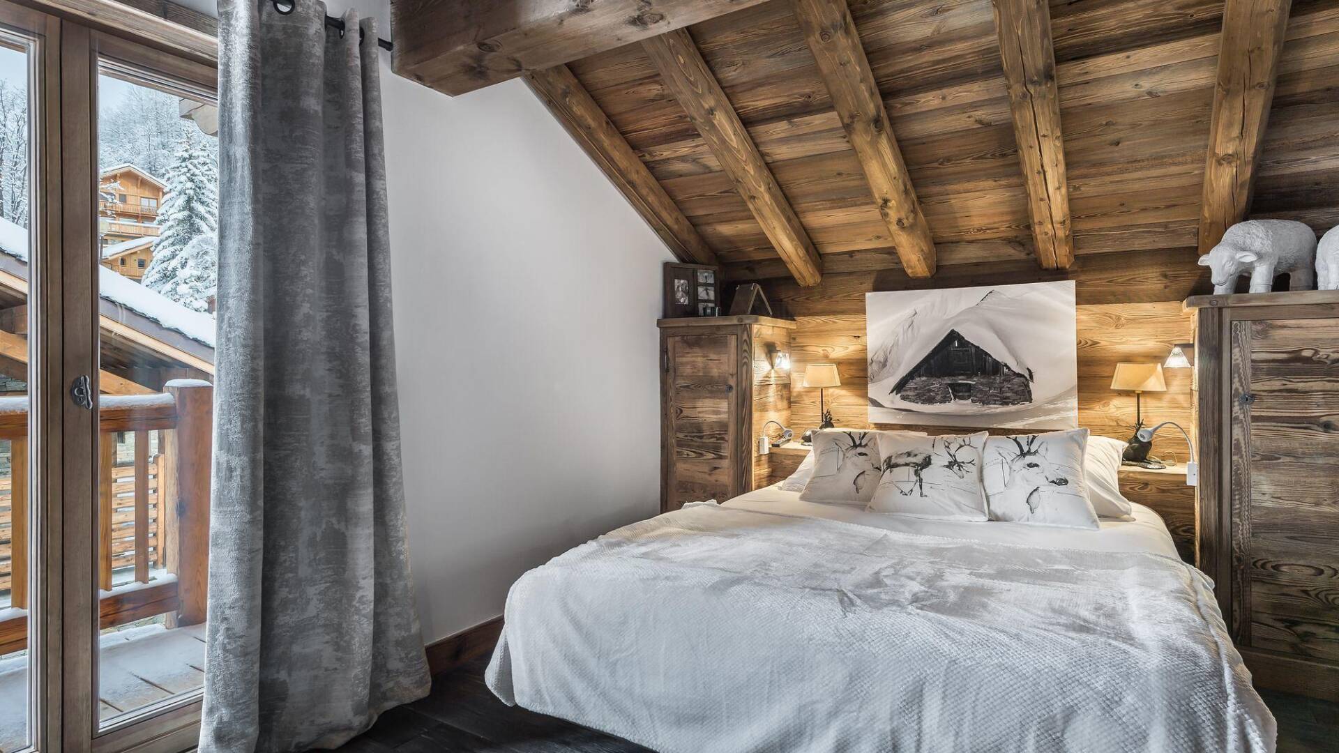 double bedroom with access to balcony