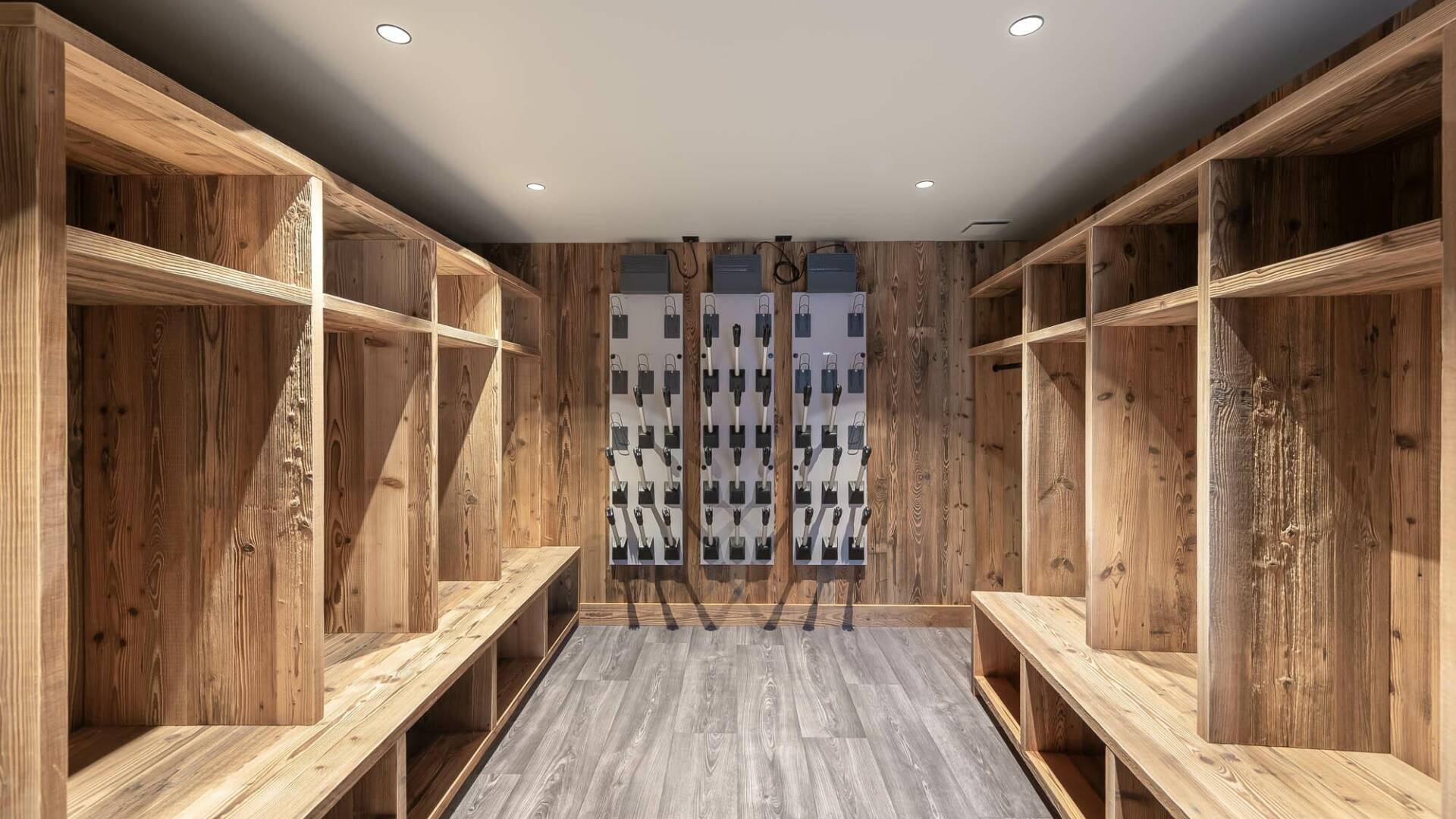 ski room