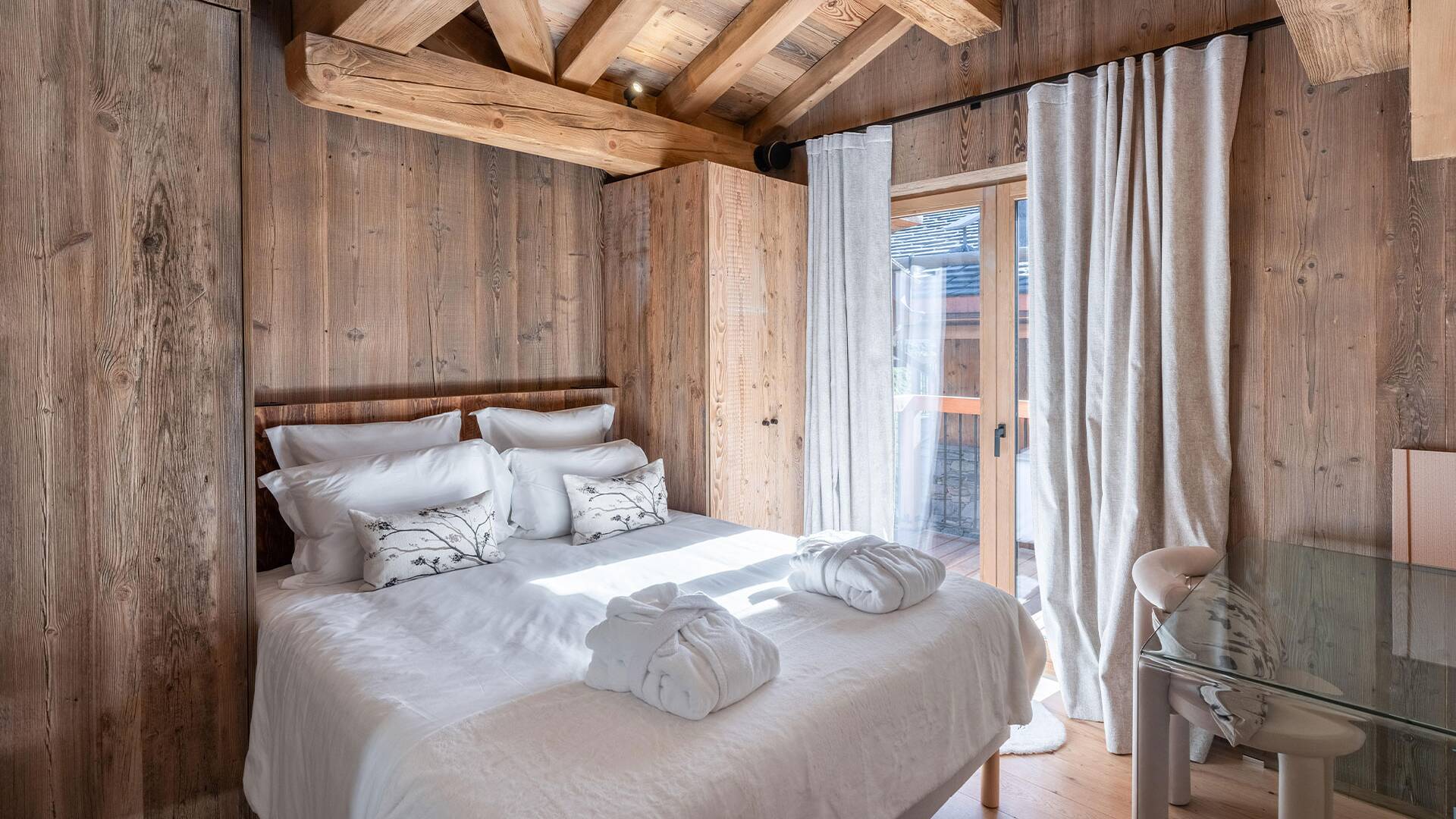 double bedroom with access to balcony