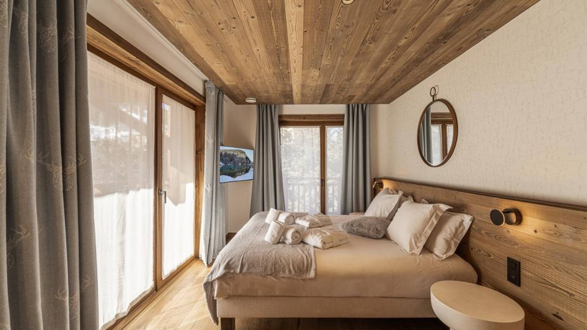 double bedroom with access to balcony